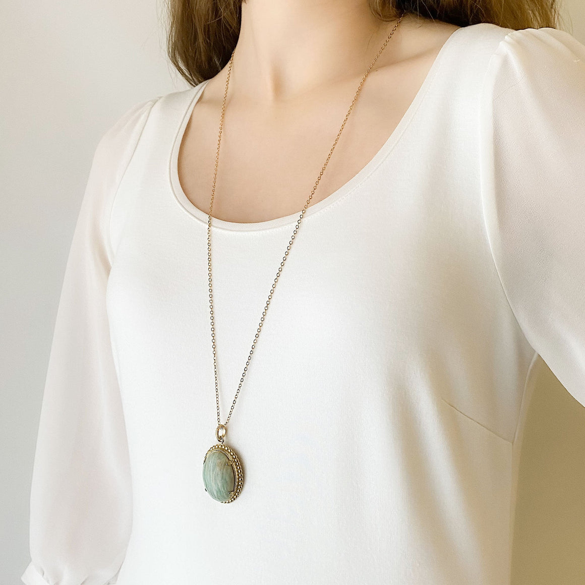 MYRON vintage framed amazonite cabochon pendant necklace-GREEN BIJOU