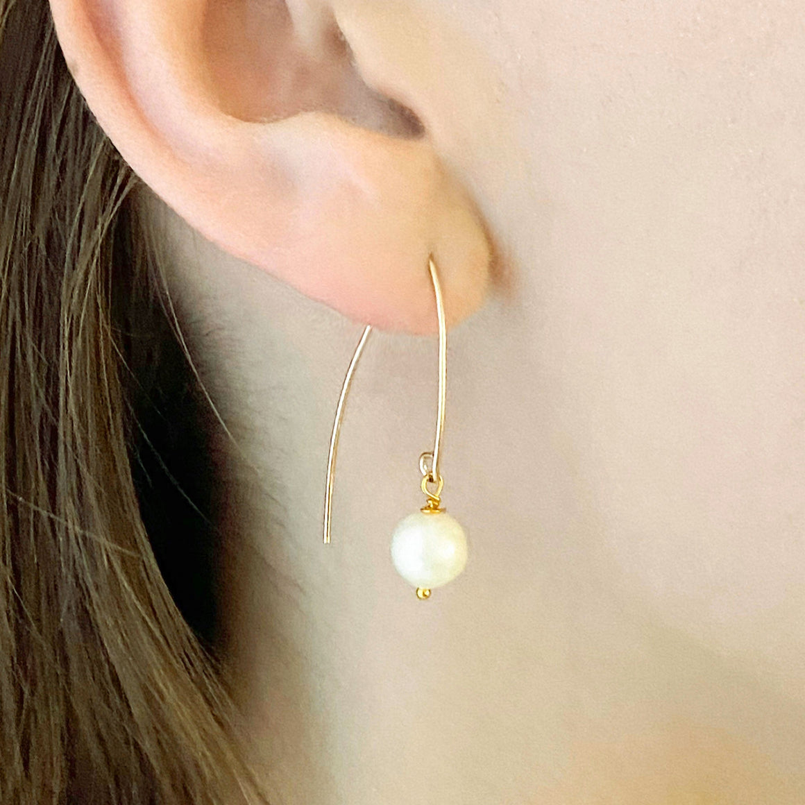 NEVE gold freshwater pearl earrings-GREEN BIJOU