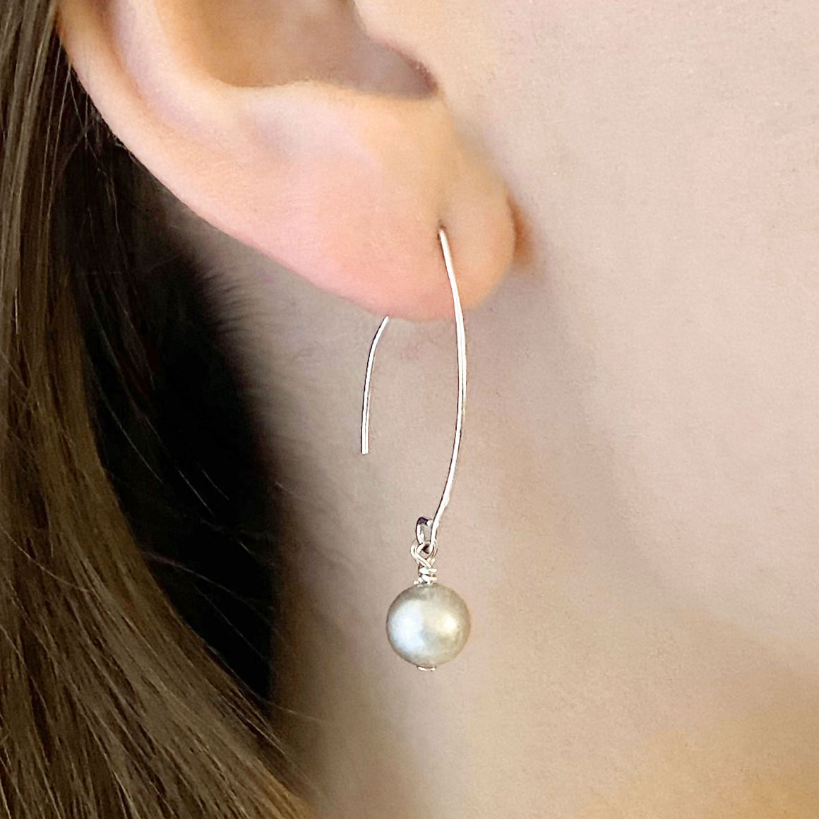 NYAH grey freshwater pearl sterling earrings-GREEN BIJOU