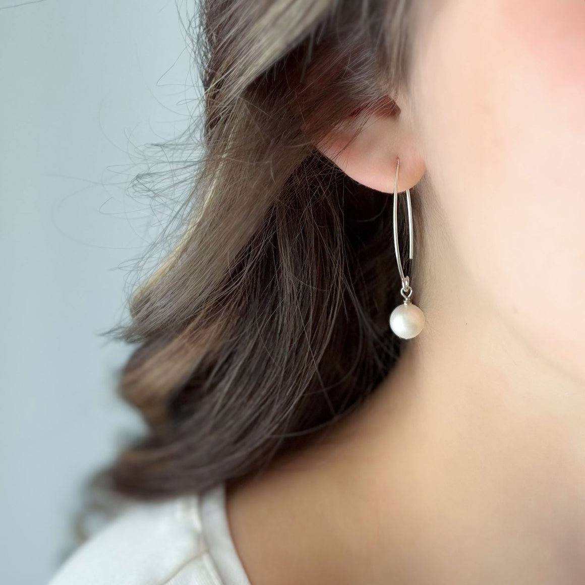 NYAH white freshwater pearl sterling earrings-GREEN BIJOU