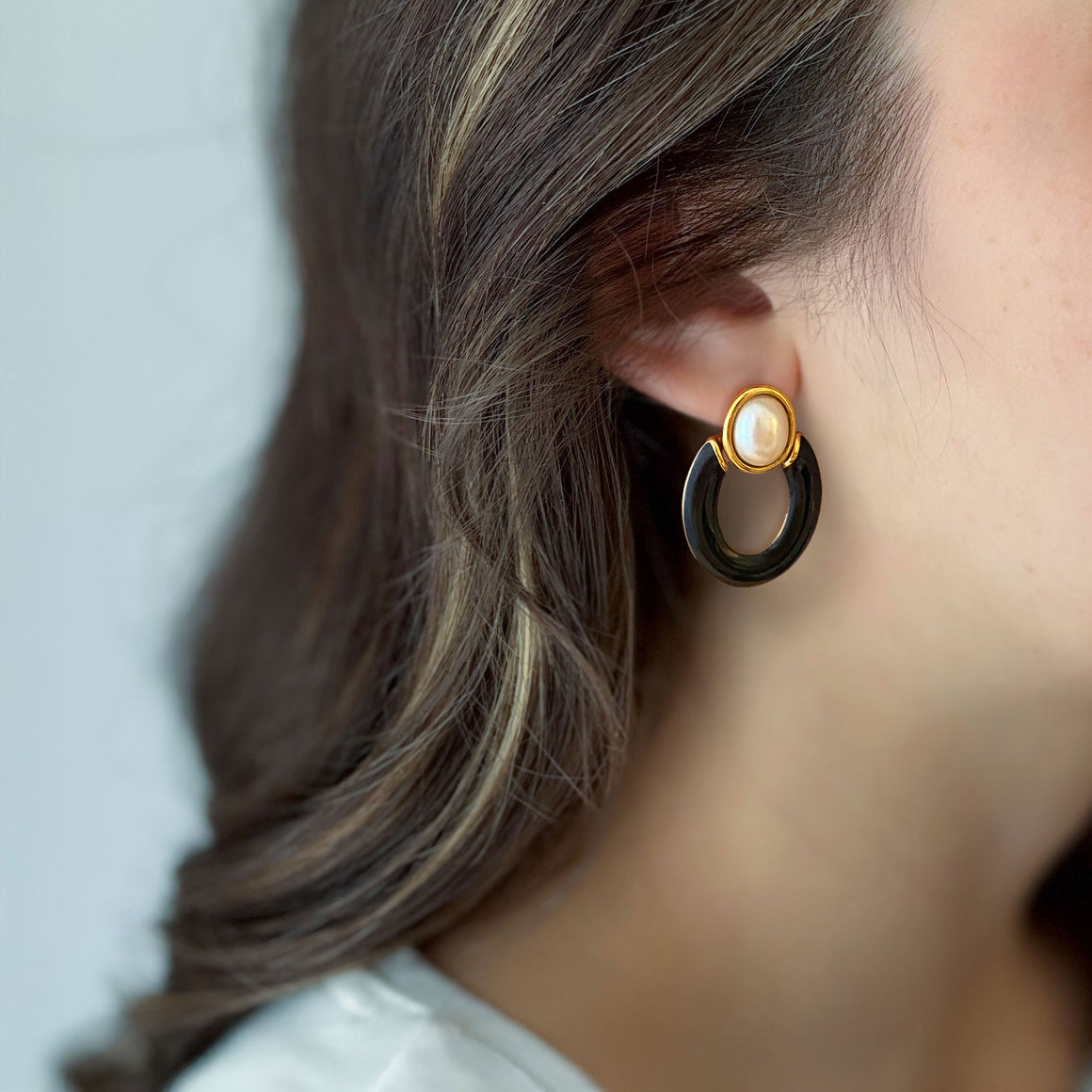 PHILIP 80s Monet gold pearl and black enamel drop stud hoops-GREEN BIJOU