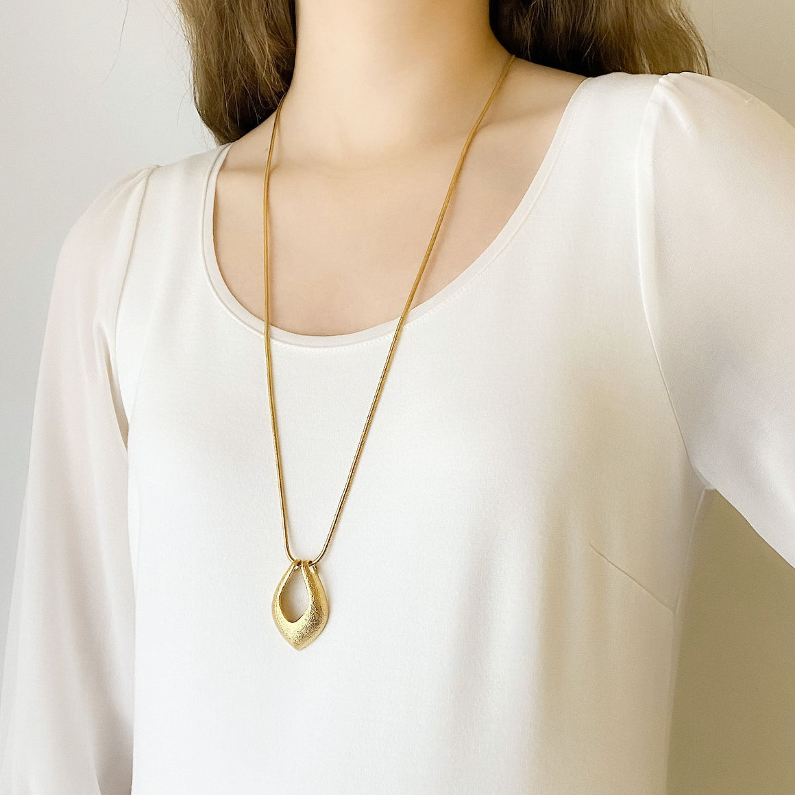RADIUM vintage stardust gold minimalist pendant necklace-GREEN BIJOU