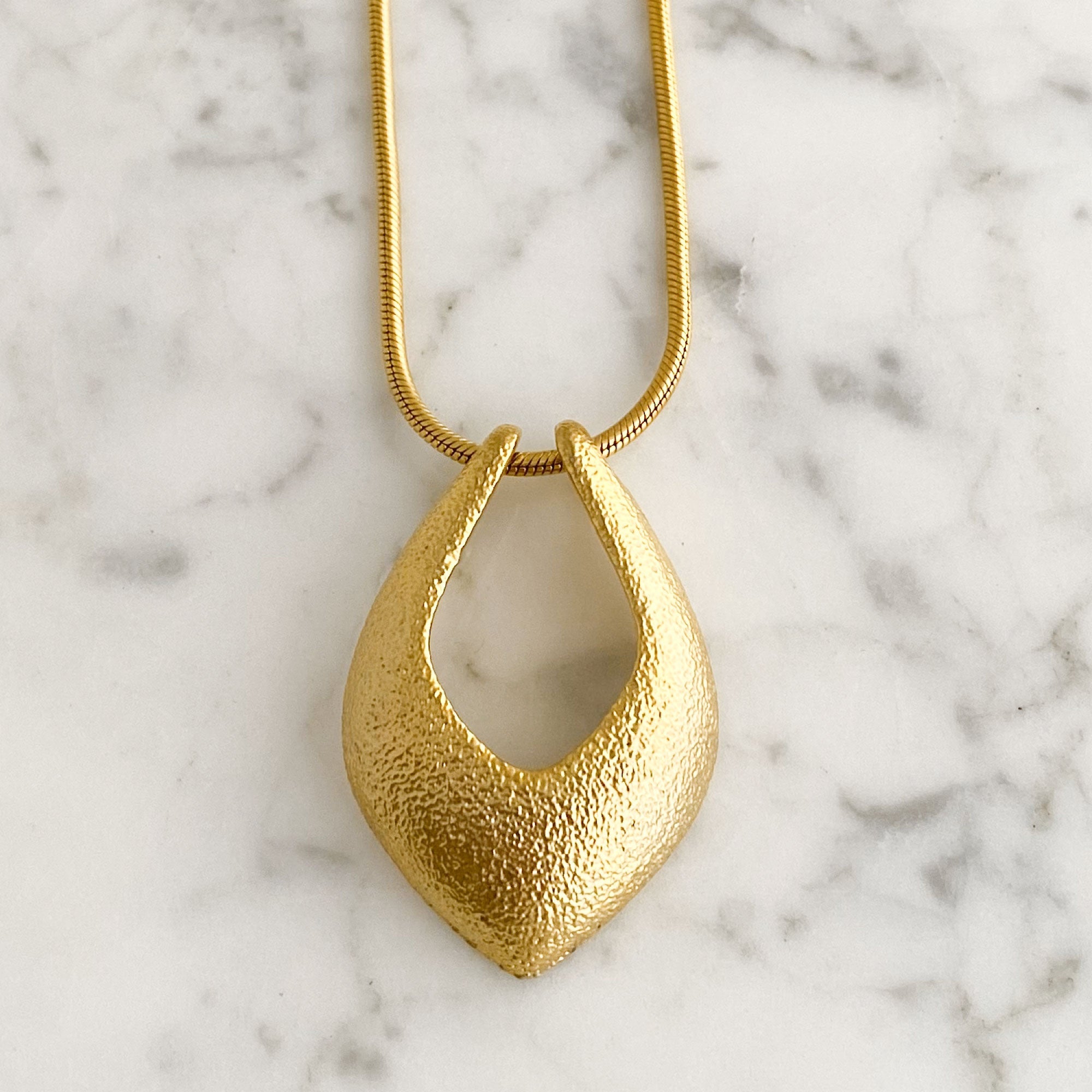 RADIUM vintage stardust gold minimalist pendant necklace-GREEN BIJOU