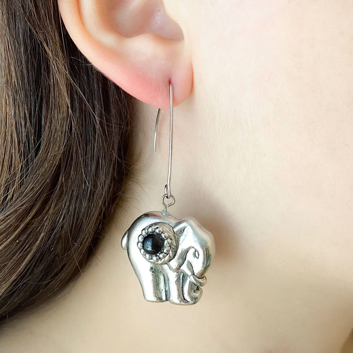 ROSIE vintage lightweight elephant earrings-GREEN BIJOU