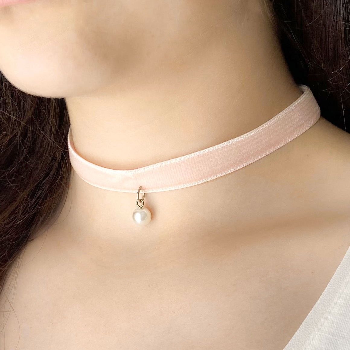 ROXINE blush pink velvet and pearl choker necklace-GREEN BIJOU