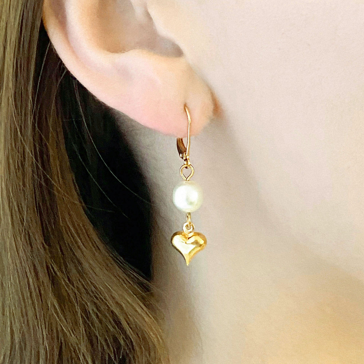 SHILOH pearl and gold heart earrings-GREEN BIJOU