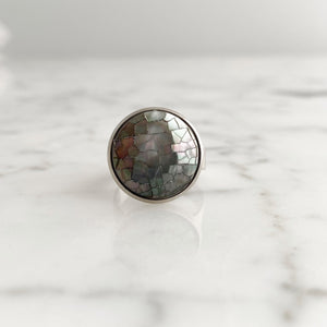 SHIRELLE black mother of pearl ring - 