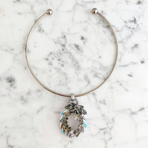 SINGLETON crystal pendant collar necklace-GREEN BIJOU