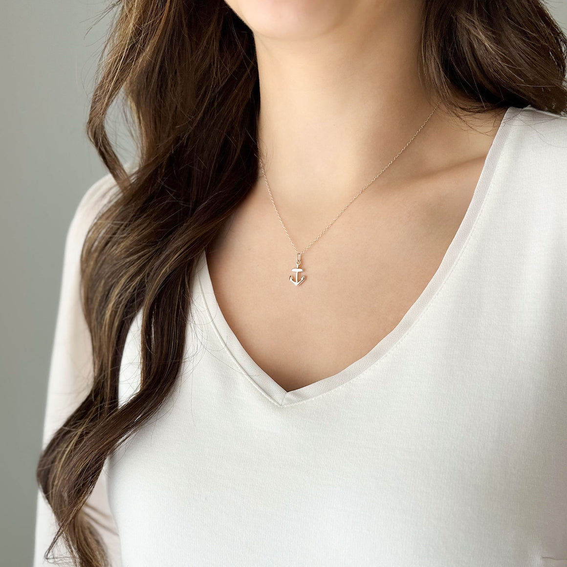 TAKARA petite sterling silver anchor short pendant necklace-GREEN BIJOU