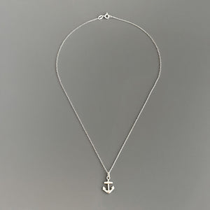 TAKARA petite sterling silver anchor short pendant necklace - 