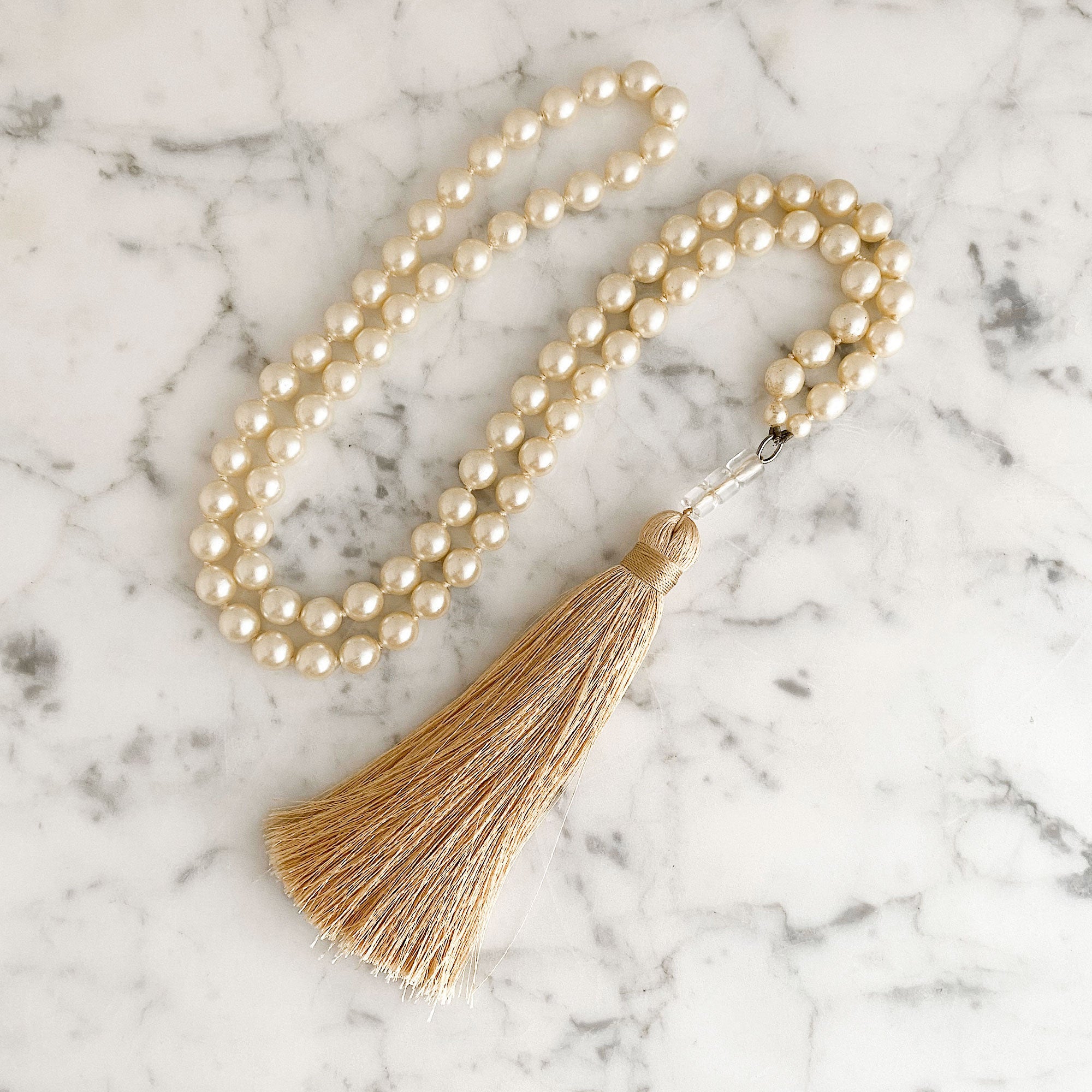 TOVA 8mm pearl and champagne tassel necklace-GREEN BIJOU