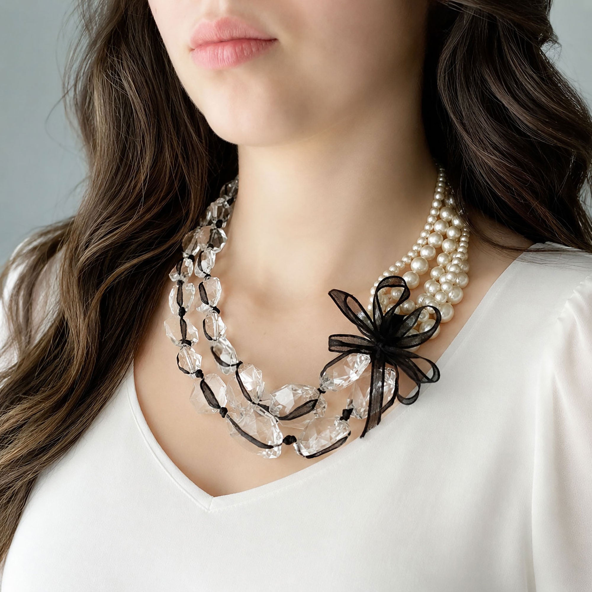 VIVA pearl crystal and ribbon necklace-GREEN BIJOU