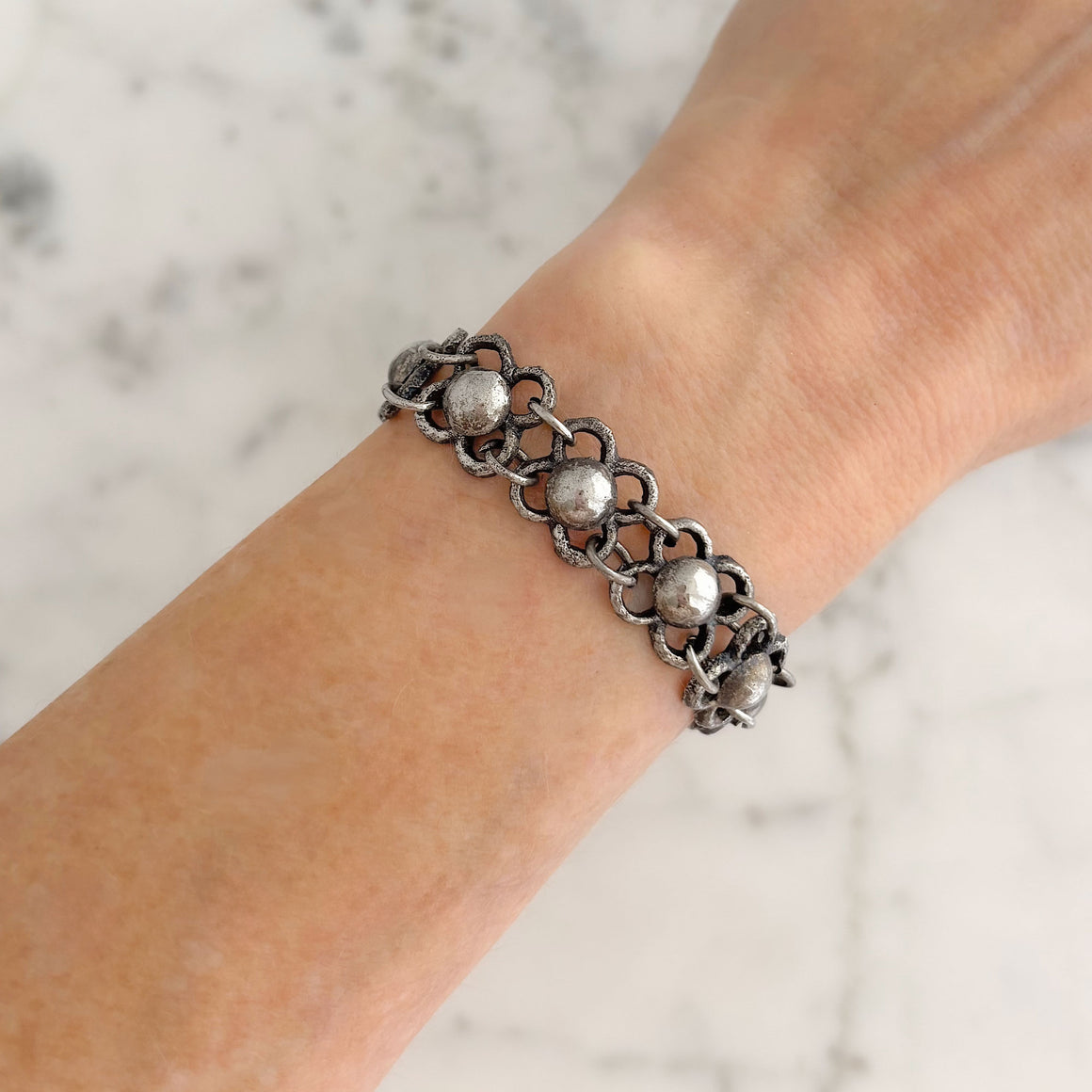 WESLEY vintage oxidized silver tone dome link bracelet-GREEN BIJOU