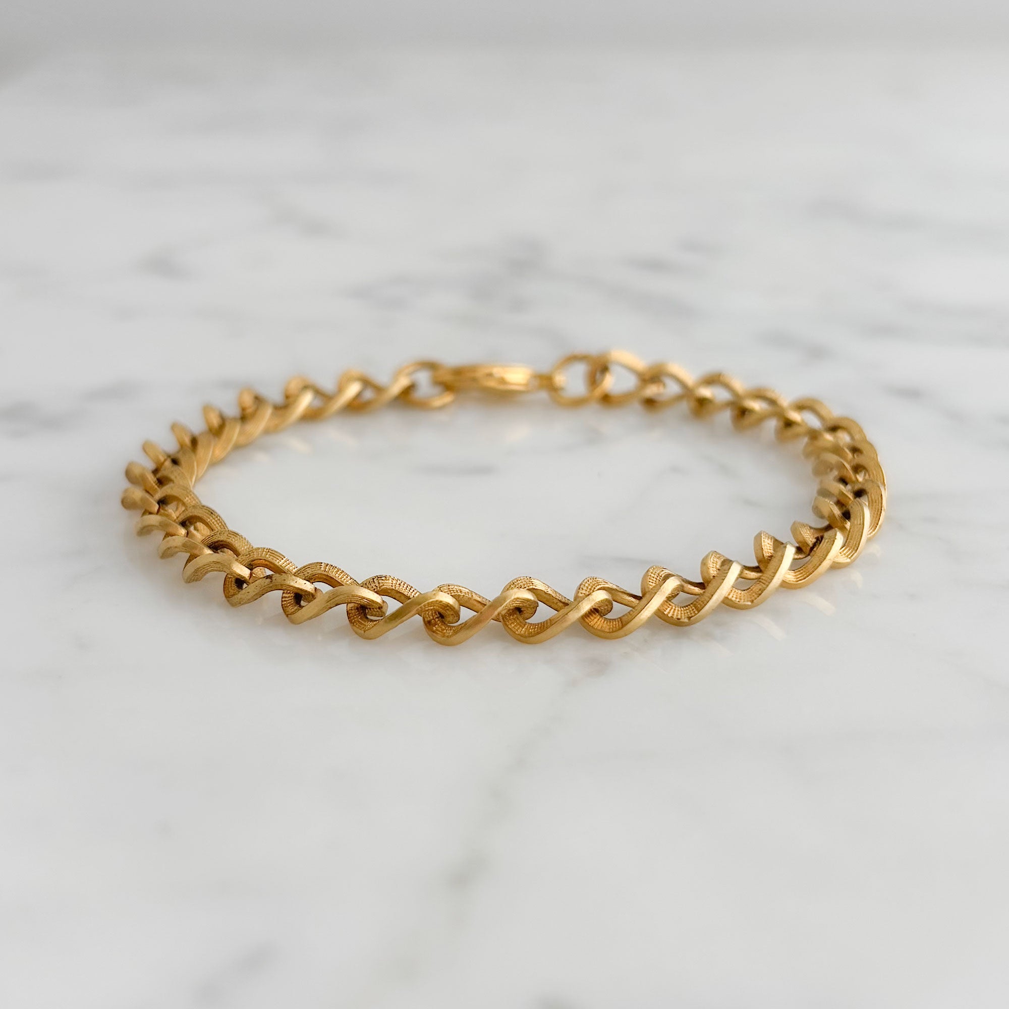 WHEELER vintage matte gold textured curb chain bracelet-GREEN BIJOU