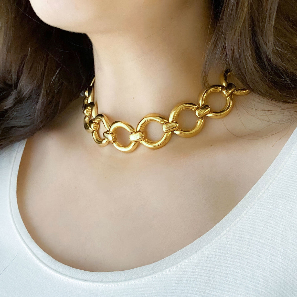 WHITNEY gold circle choker necklace-GREEN BIJOU