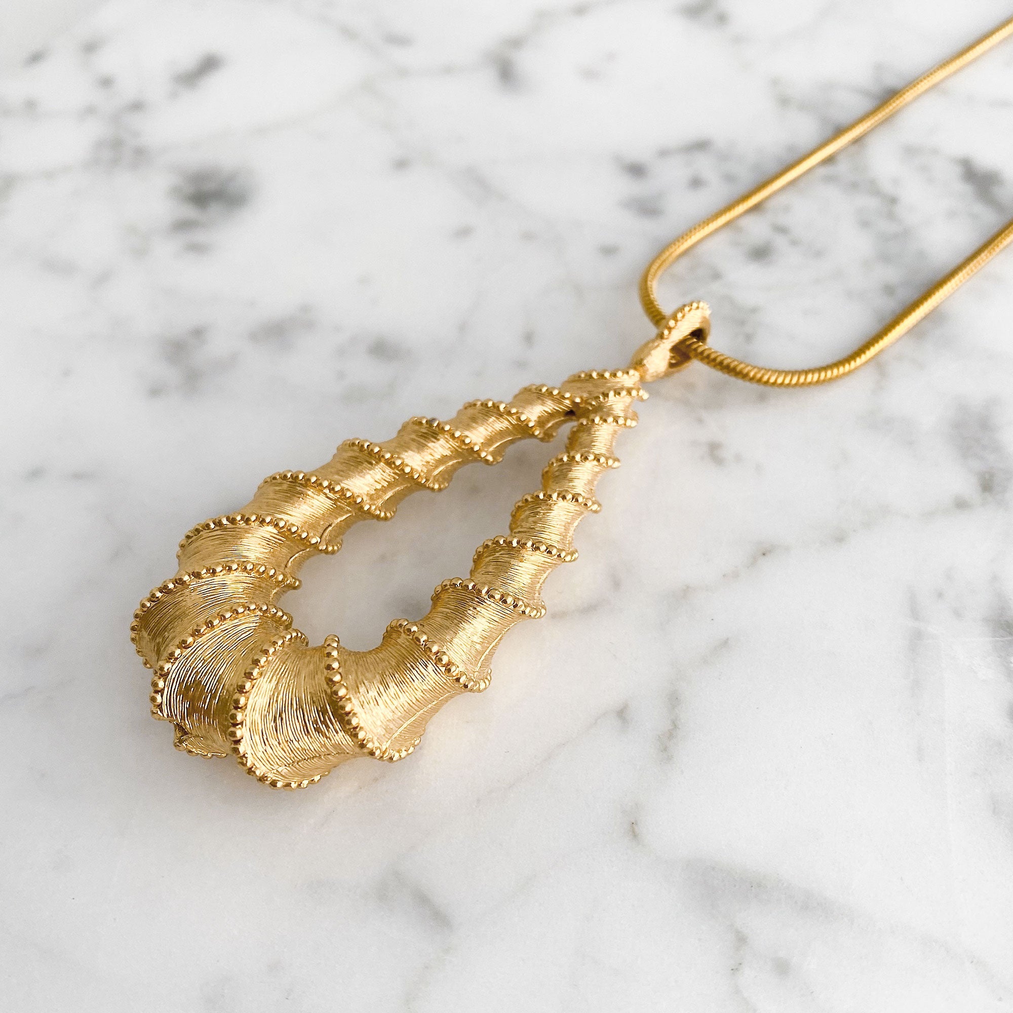 BRADEN vintage gold Monet tear drop pendant - 