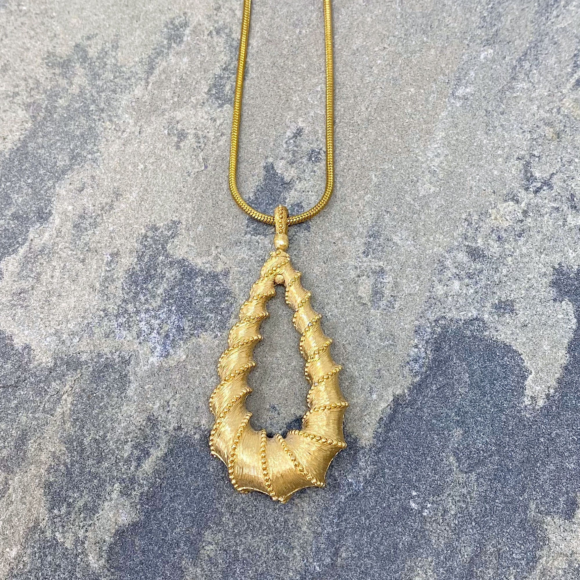 BRADEN vintage gold Monet tear drop pendant - 