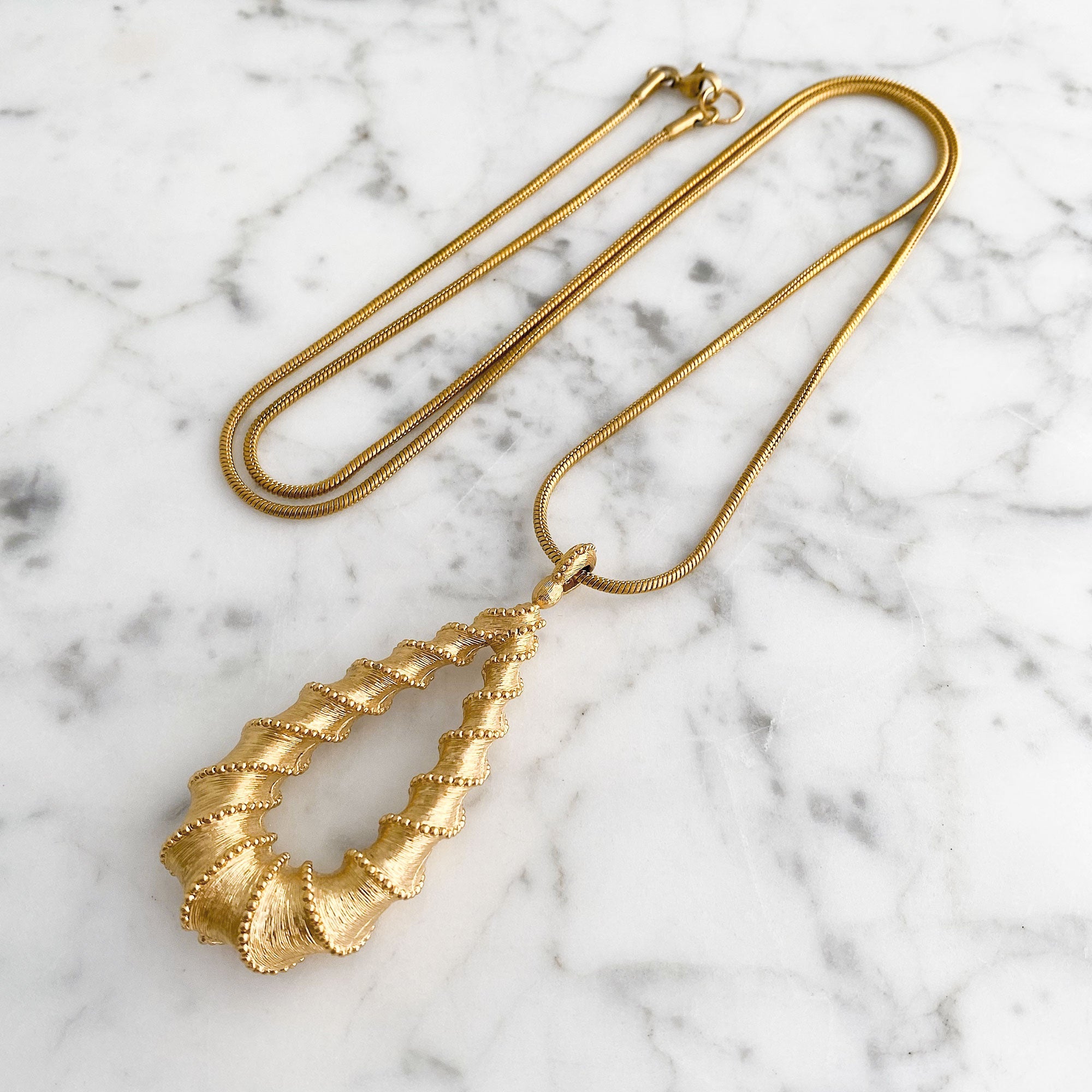 BRADEN vintage gold Monet tear drop pendant - 