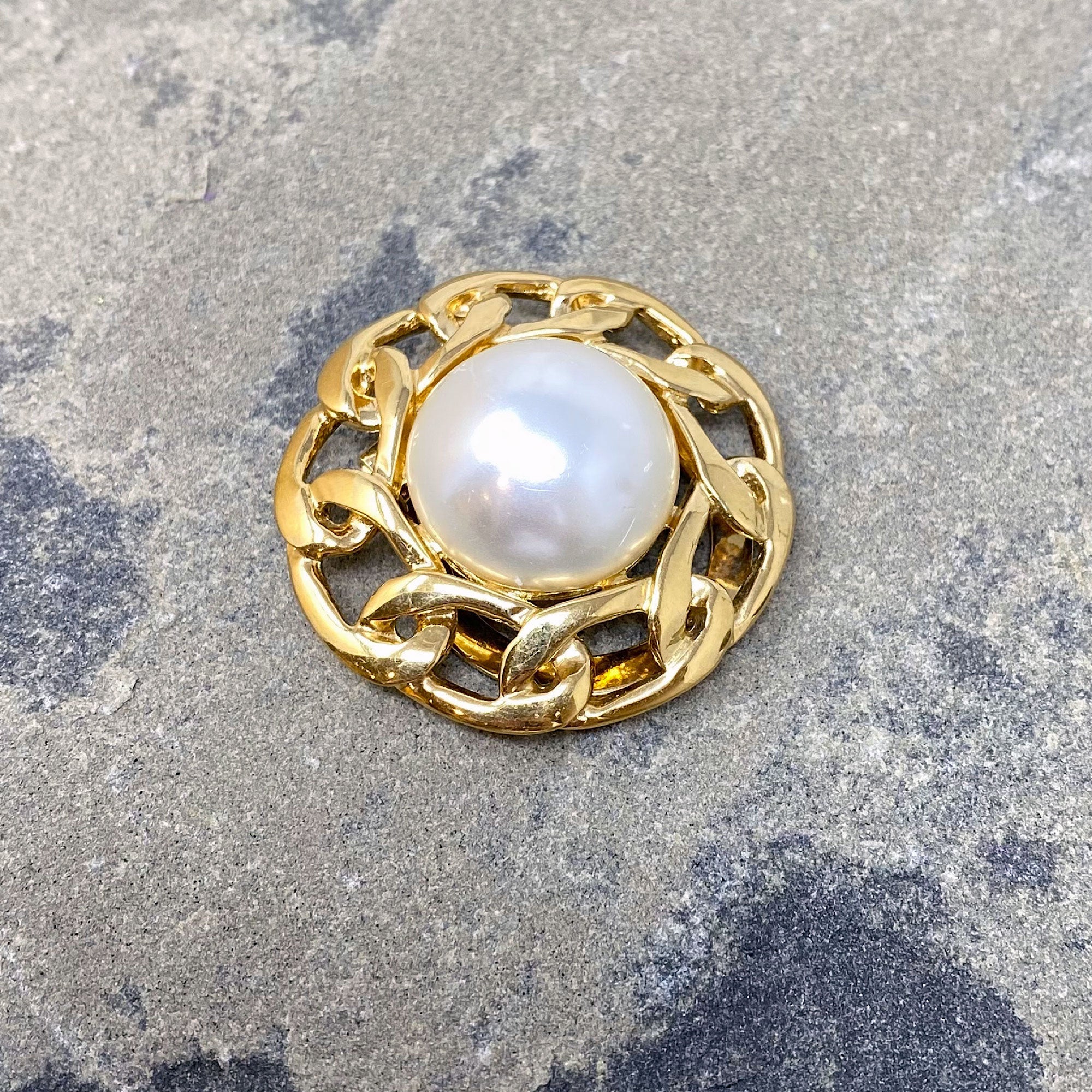 BUTLER vintage round gold chain pearl scarf clip - 