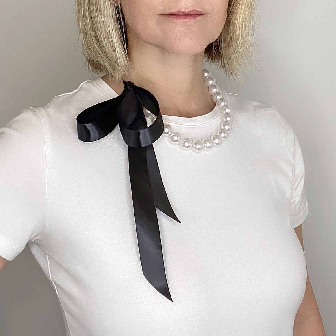 DOTTY black ribbon pearl necklace-GREEN BIJOU