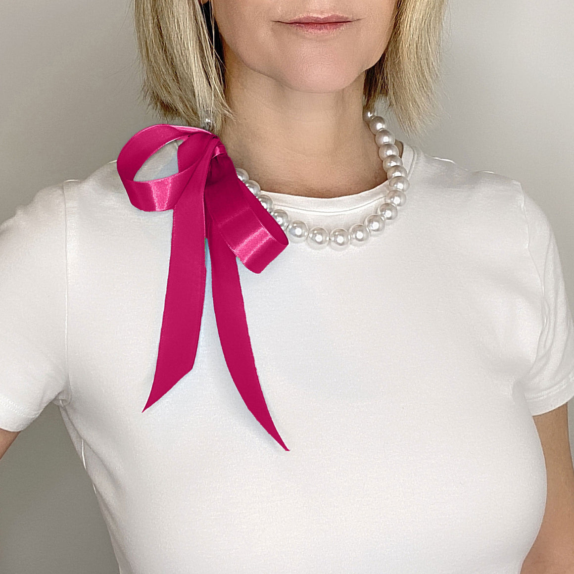 DOTTY bright pink ribbon pearl necklace-GREEN BIJOU