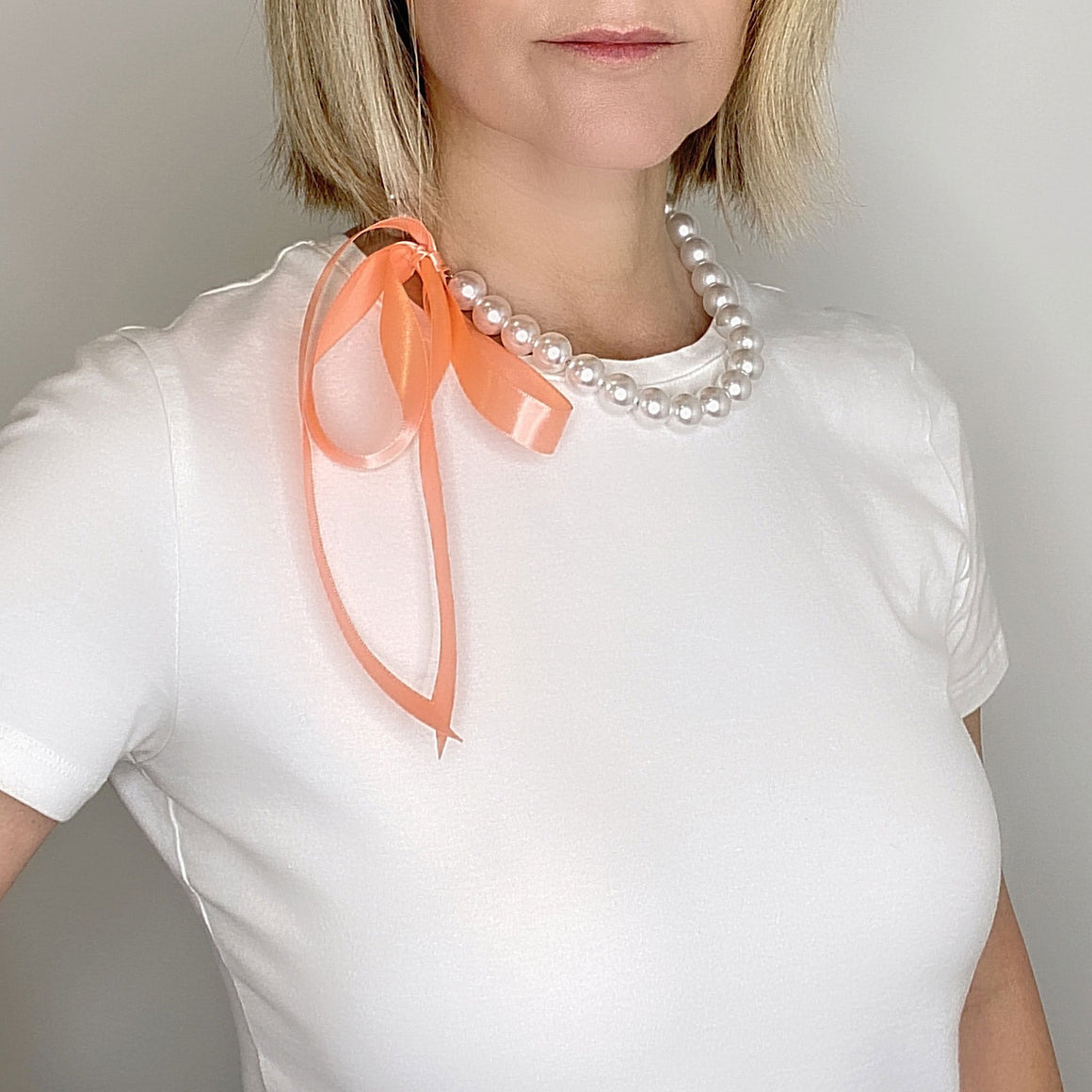 DOTTY coral ribbon pearl necklace-GREEN BIJOU