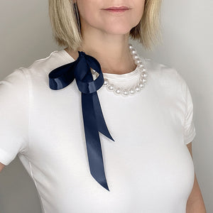 DOTTY navy blue ribbon pearl necklace - 