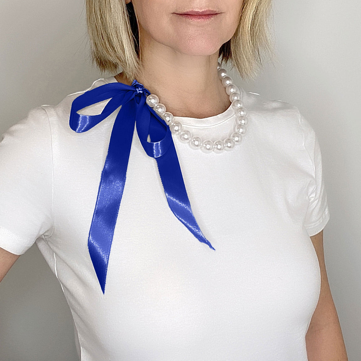 DOTTY royal blue ribbon pearl necklace-GREEN BIJOU