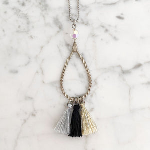 ERIKSON vintage charm tassel necklace - 