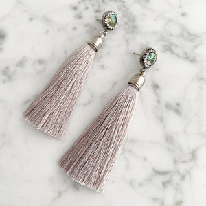 ESSIE grey tassel stud earrings - 