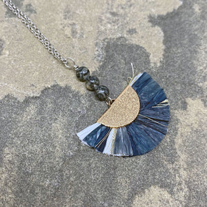 JADON half moon pendant necklace - 