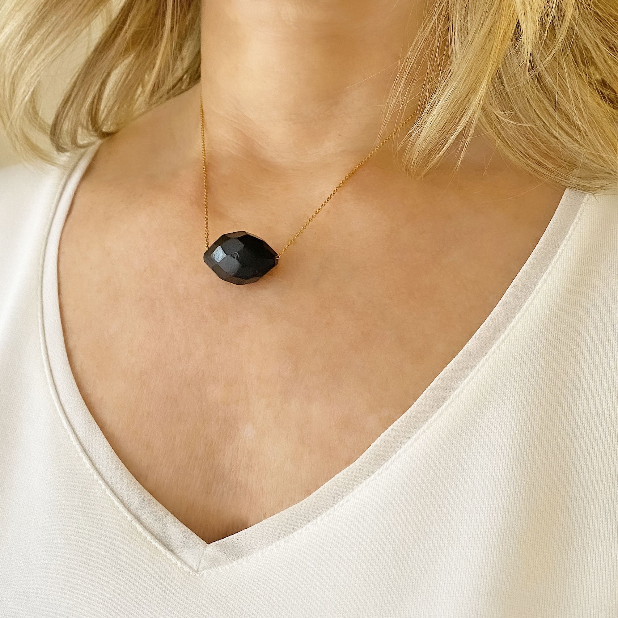Black onyx and gold necklace top