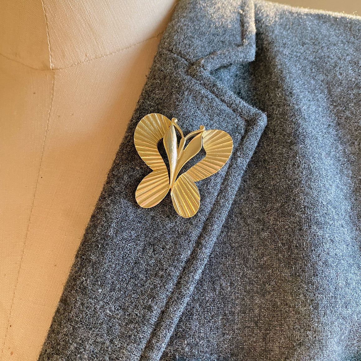 MATHIAS gold butterfly brooch-GREEN BIJOU