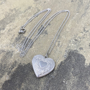 OCTAVIA silver etched heart locket necklace - 