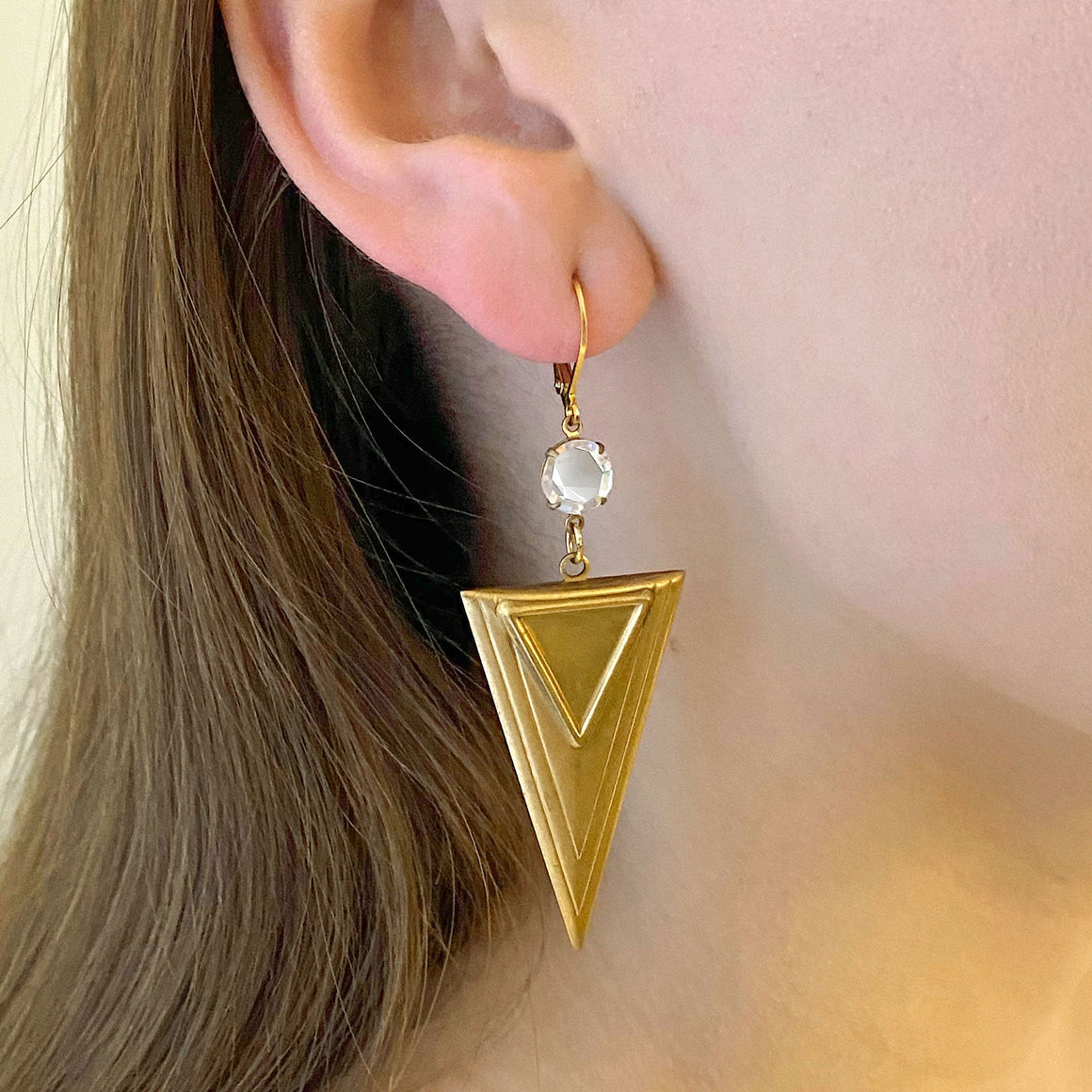 OSLO brass triangle earrings-GREEN BIJOU