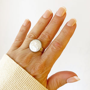 SHIRELLE white mother of pearl ring - 