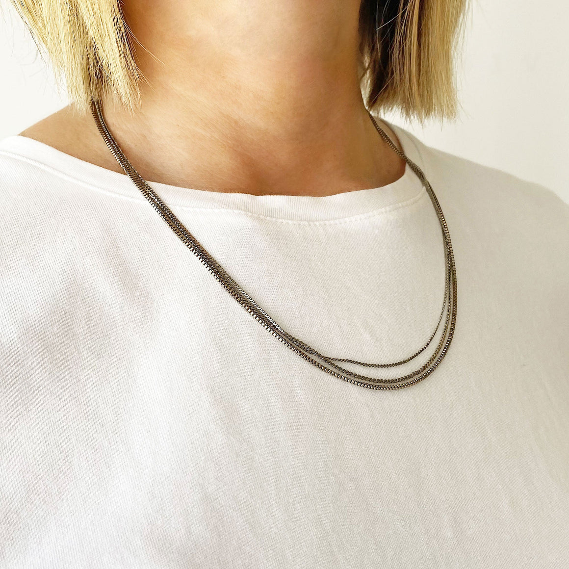 TONKA short layered herringbone necklace-GREEN BIJOU