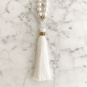 TOVA pearl and white tassel necklace - 