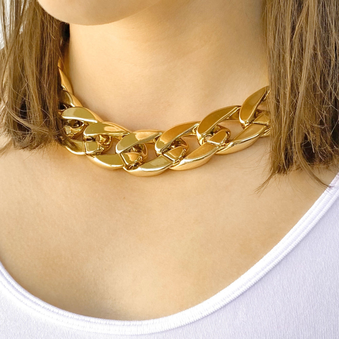 TYRA gold lightweight chunky chain necklace-GREEN BIJOU