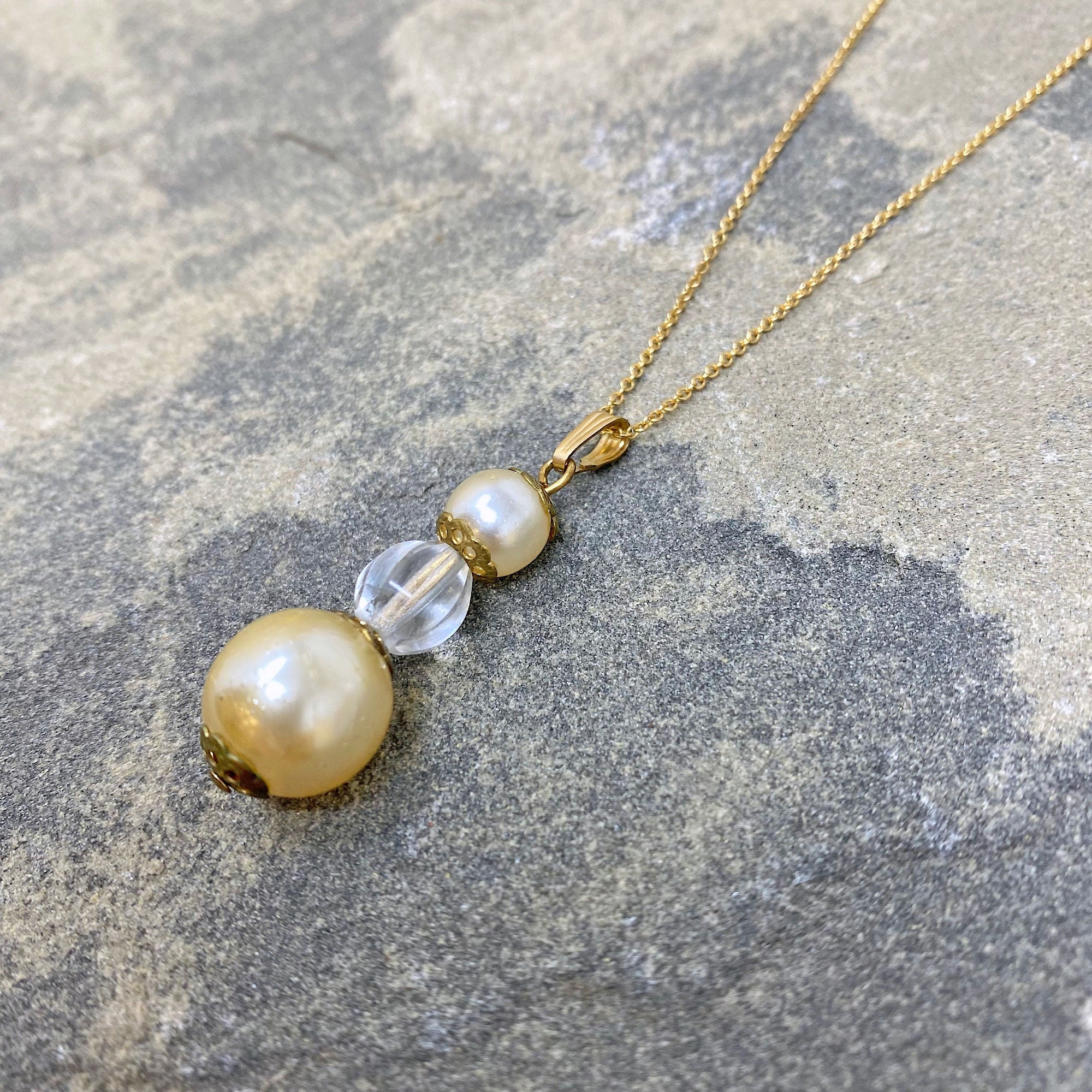 VERONICA vintage pearl necklace - 